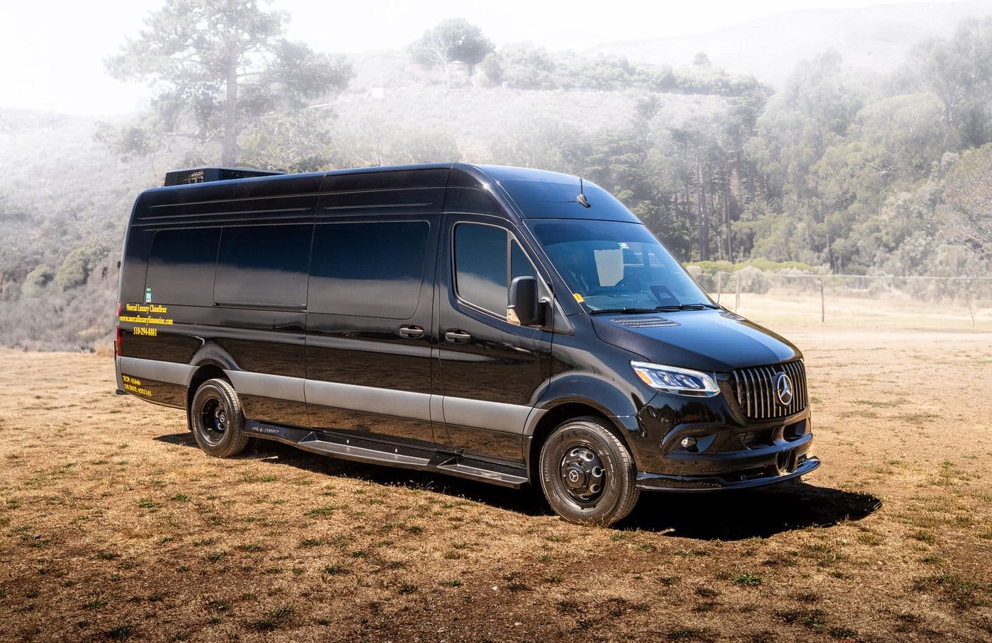 Executive shuttle Mercedes Sprinter - Luxury luxury-sprinter available for rent in Northern California. Professional chauffeur service included.